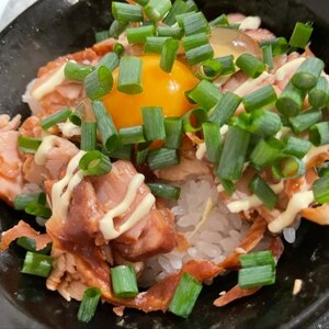 焼豚で＊チャーシュー丼＊温玉&キムチ入り